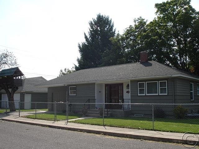 1st image of 601 N Ave W