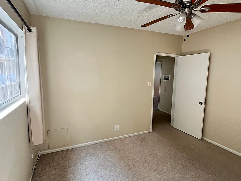 11746 Goshen Ave #7 — Photo 8