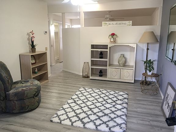 2nd image of 204 W Paseo Del Prado