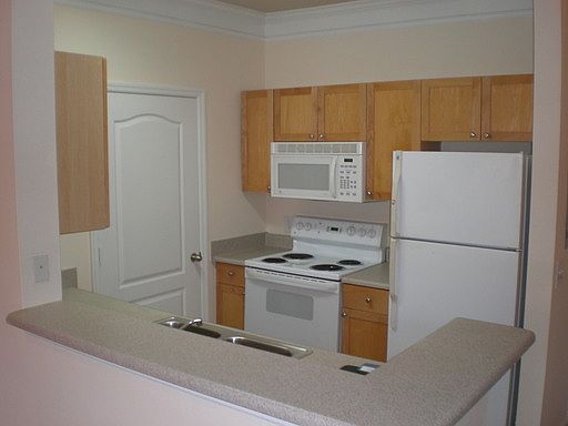 3rd image of 19901 Villa Tuscany Dr Unit 106