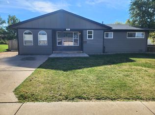 52 Loch Lomond Ln, Pueblo, CO 81001
