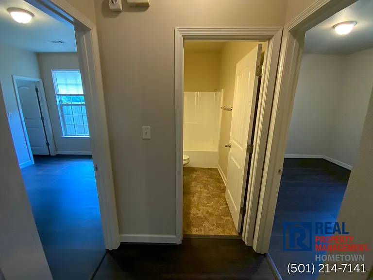 7503 Royal Oaks Dr — Photo 13