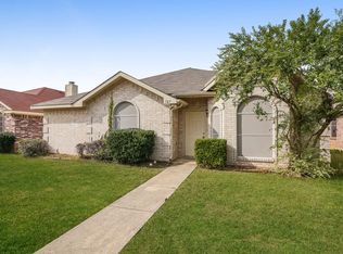747 Catalina Dr, Lancaster, TX 75146