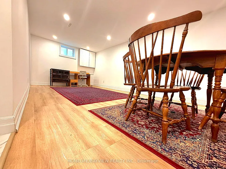 110 Woodpark Pl #BASEMENT — Photo 9