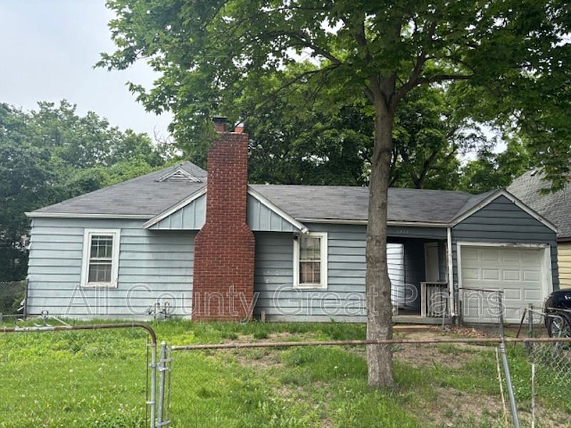 1st image of 1424 N 24th St