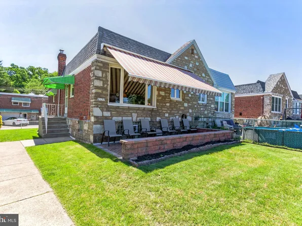 8159 Lister St, Philadelphia, PA 19152