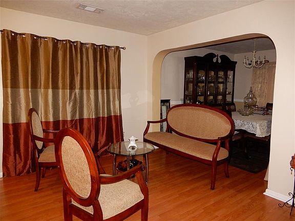 3rd image of 11719 Kewalo Basin Ln