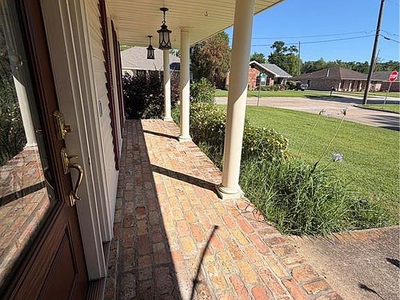 2nd image of 10 Voison Dr