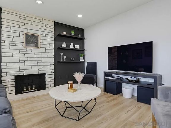 4th image of 2718 Powhatan Ave