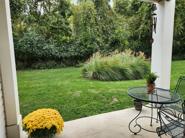 3402 Country Stone Manor Dr APT F, Manchester, MO 63088