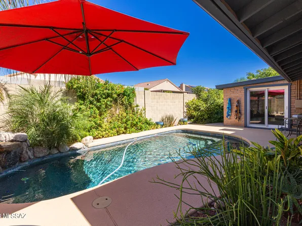 7581 E La Cienega Dr, Tucson, AZ 85715
