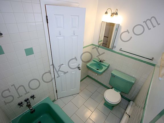 5th image of 3685 N Pierce St