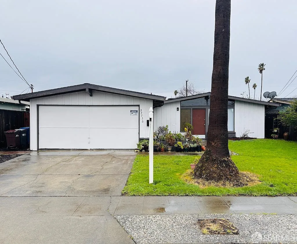 27736 Gainesville Ave photo 1