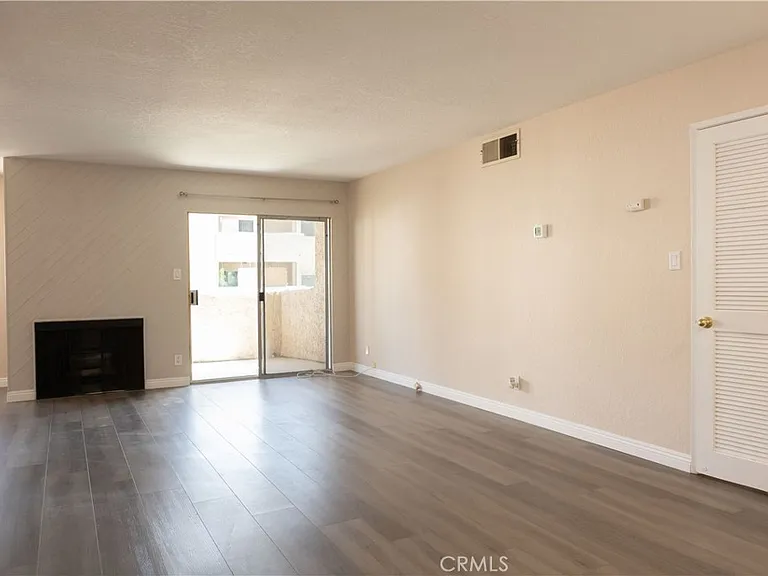 2386 E Del Mar Blvd #203 — Photo 2