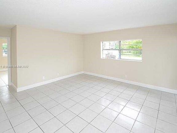 5th image of 626 SW 14th Ave APT 111