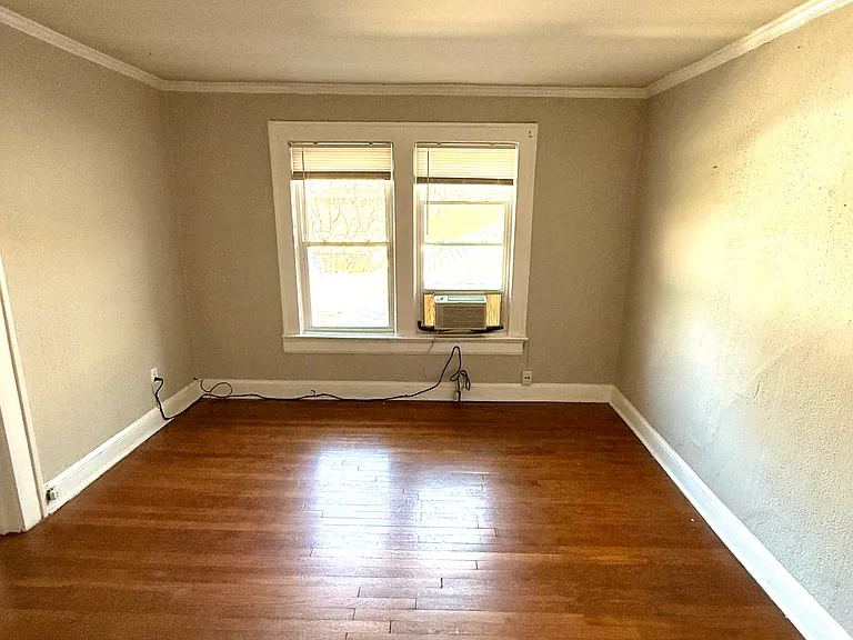 380 6th St NE #7 — Photo 7