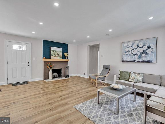 4th image of 6202 Inwood St