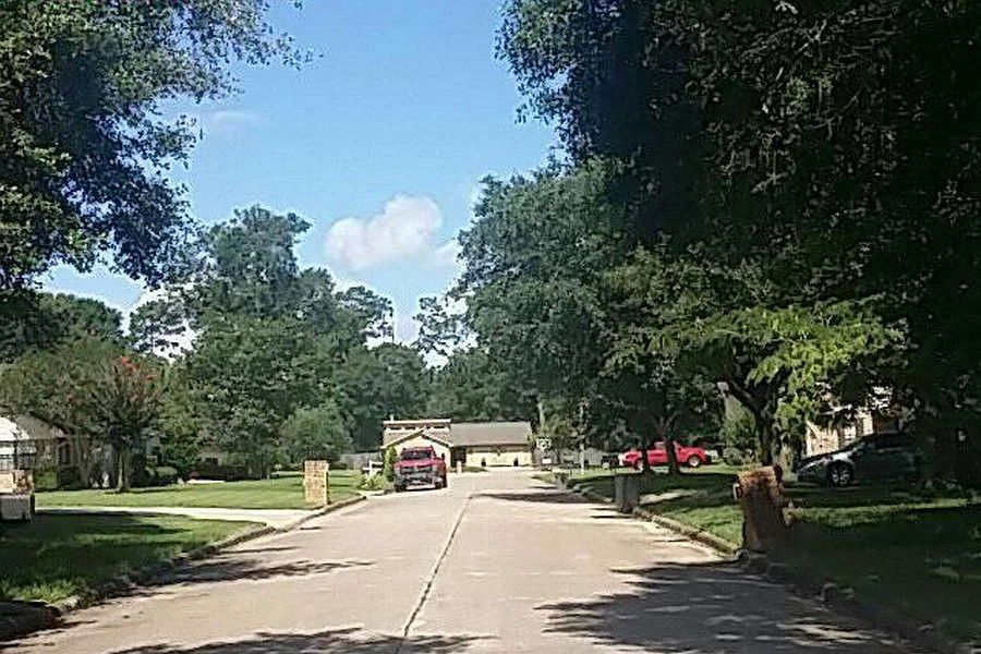 2nd image of 13090 Chestnut Ln
