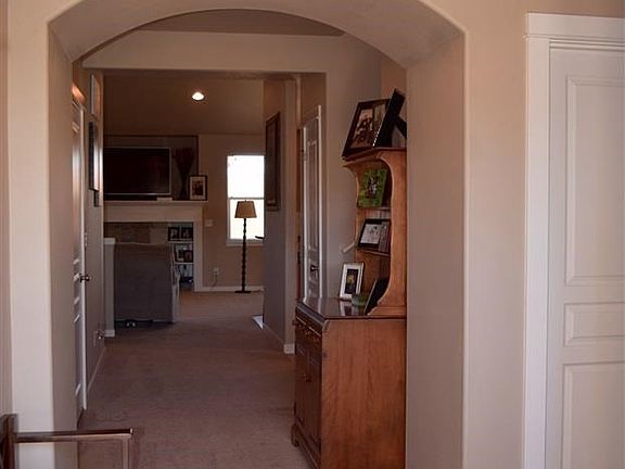 4th image of 472 Eagle Feather St NW