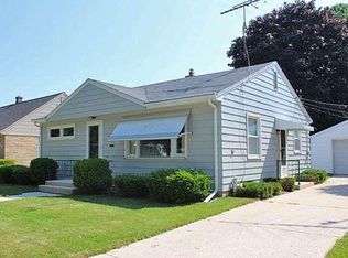 2607 Wedemeyer St, Sheboygan, WI 53081