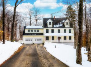 7 Quincy Adams Ct, Naples, ME 04055