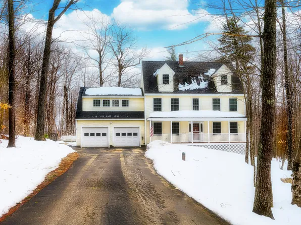 7 Quincy Adams Court, Naples, ME 04055