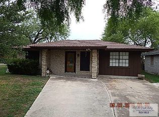 218 Sunset Ave, Raymondville, TX 78580