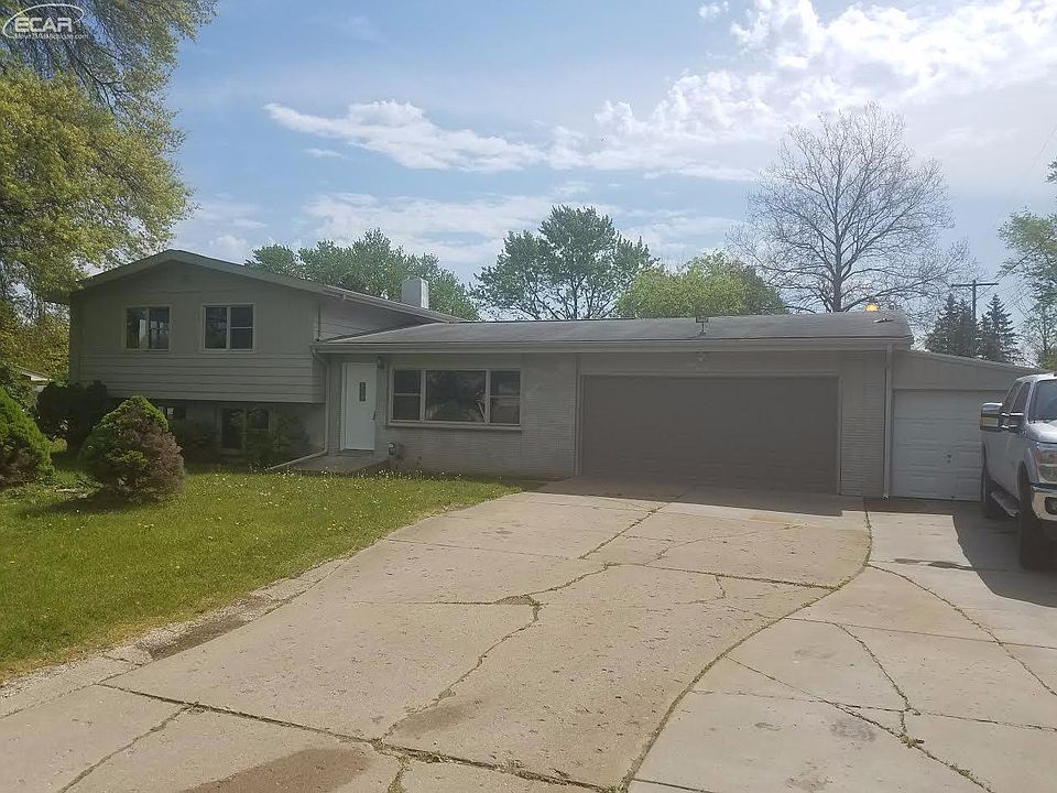1st image of 1030 Pawnee Dr