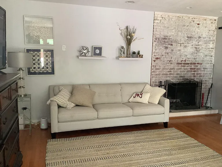 345 Main St — Photo 11