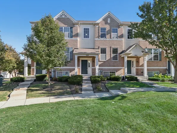 1666 Dogwood Ln, Hanover Park, IL 60133