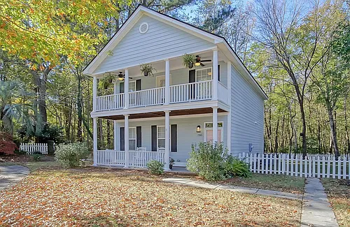1785 Hickory Knl Photo 1