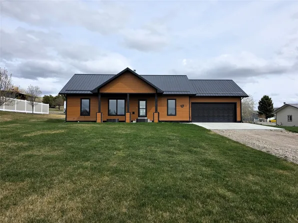 205 12th Ave NE, Choteau, MT 59422