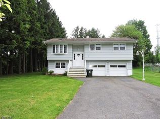 6 Harris Ln, Hackettstown, NJ 07840