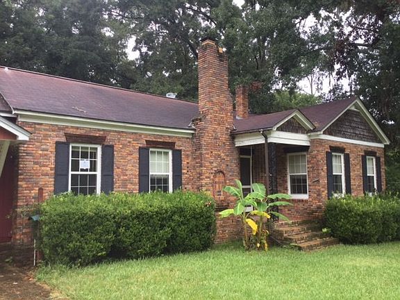 2nd image of 1932 Harriet Dr