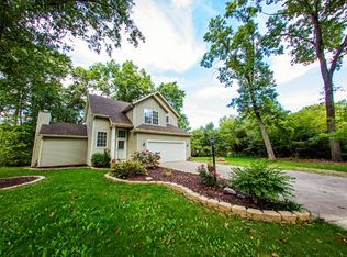 10413 Charles St, Osceola, IN 46561