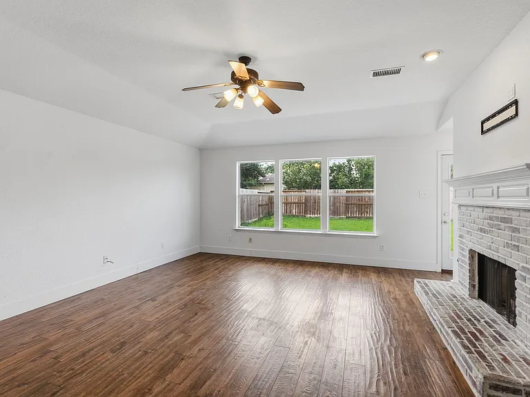 9318 Castlegap Dr — Photo 10
