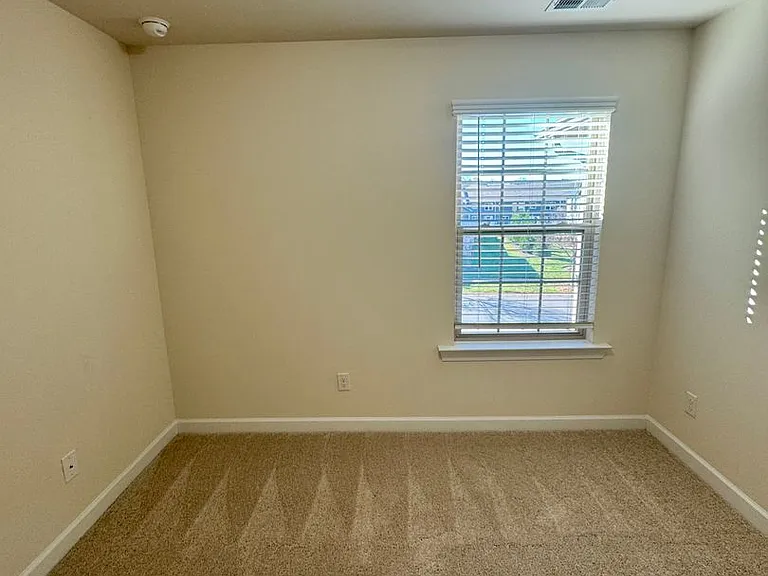 5840 Clan Maclaine Dr — Photo 15