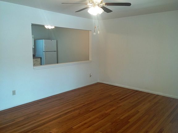 5th image of 11 Willow St #D