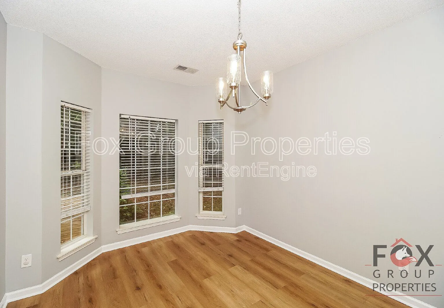3 bed, 2.5 bath, 1570 sqft, $2,155 — Photo 4