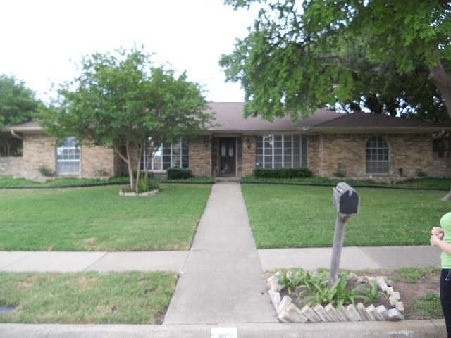 1st image of 2800 Meadowbrook Dr