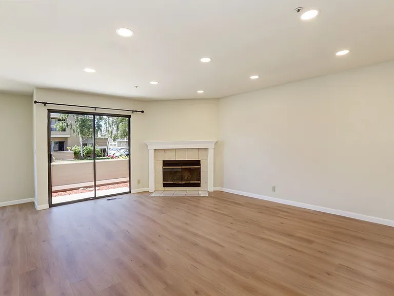 223 Bonita Ln — Photo 6