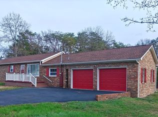 1124 Whites Mill Rd, Maryville, TN 37803