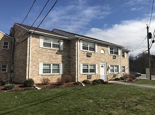2nd image of 10 Washington Park Dr APT 9