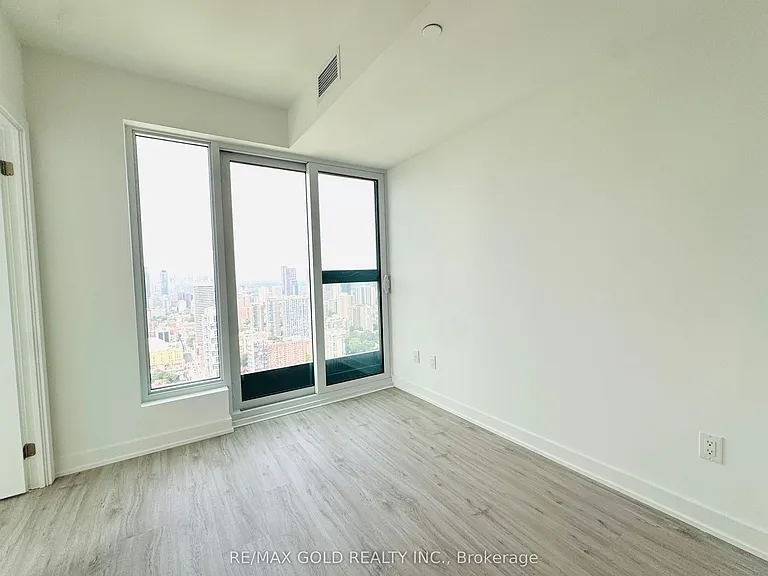 252 Church St #LPH03 — Photo 19
