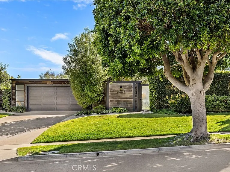 3007 Harbor View Dr — Photo 53