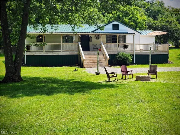 113 Cedar Ln, Mineral Wells, WV 26150