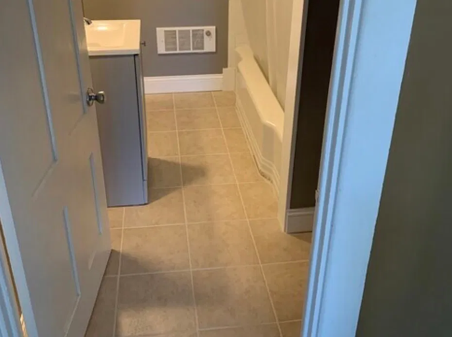 2 bed, 950 sqft, $1,600 — Photo 2