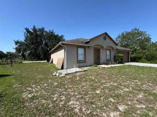 1722 Redfin Way