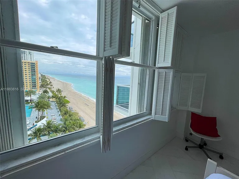 2751 S Ocean Dr #1204S — Photo 37