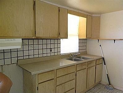 3rd image of 2805 Nashville Ave